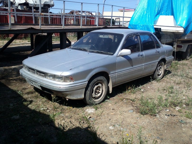 Mitsubishi Galant 1989