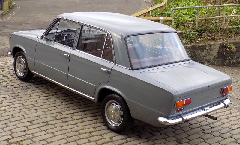Fiat 124 салон 1966