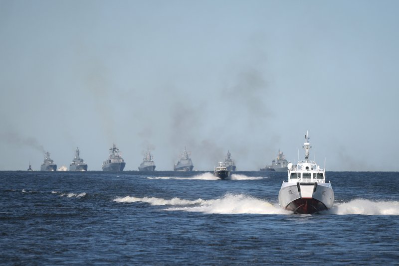 Военно-морской парад в Санкт-Петербурге 2020