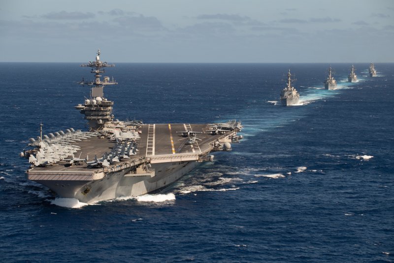 Авианосца USS Theodore Roosevelt