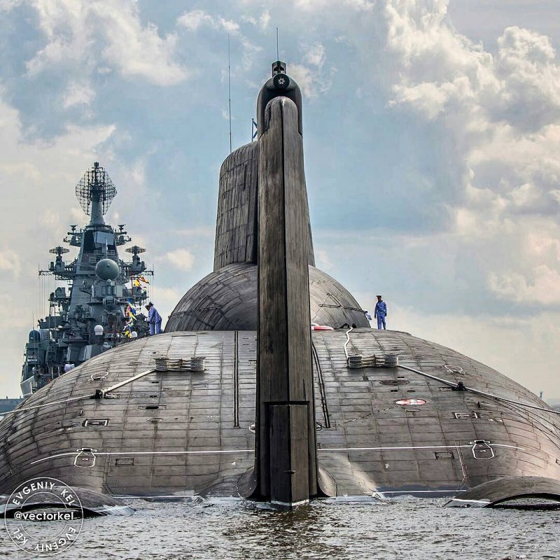Подводная лодка акула