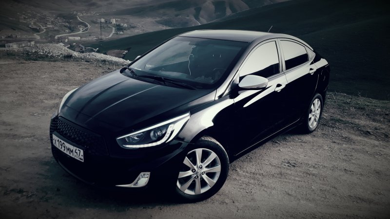 Hyundai Solaris 2011 черный