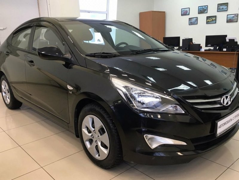 Hyundai Solaris 2012 черный