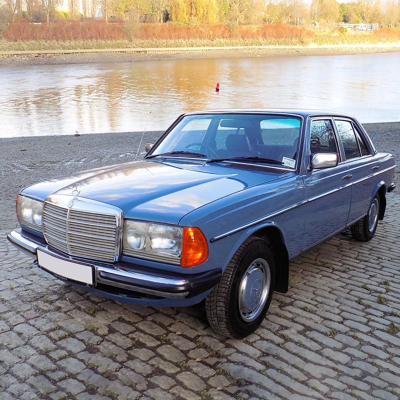 Mercedes Benz e 230