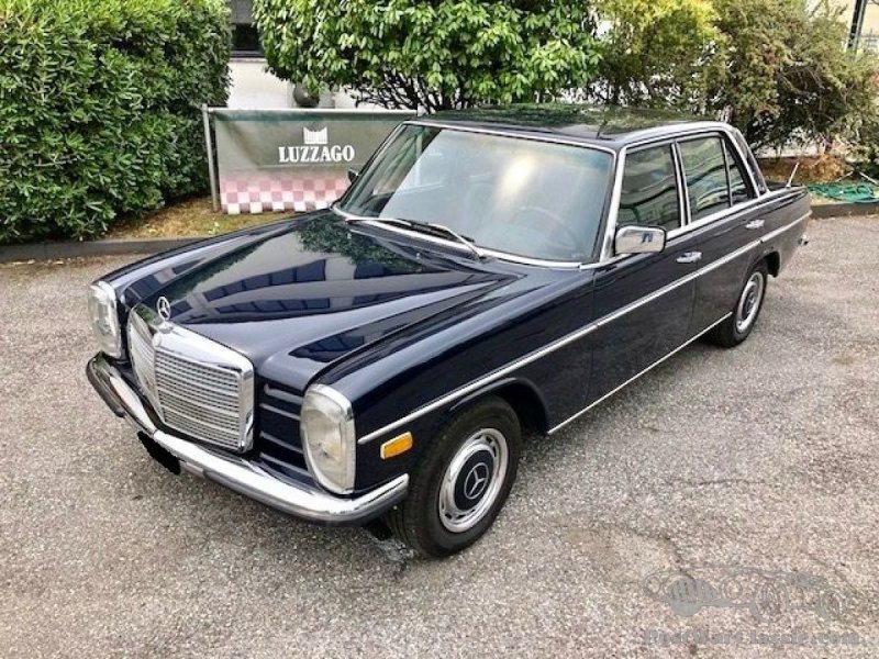 Mercedes Benz 230