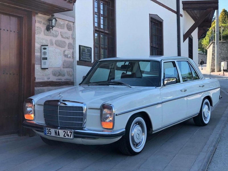 Mercedes-Benz w114/w115