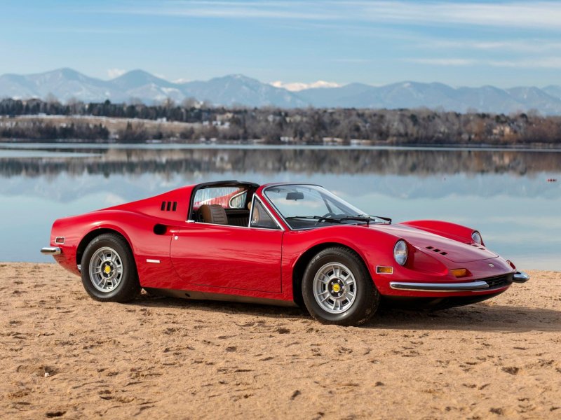 Феррари Dino 246 GTS