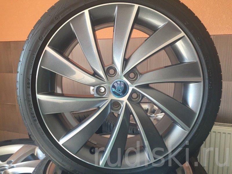 Octavia RS r19 Rotor