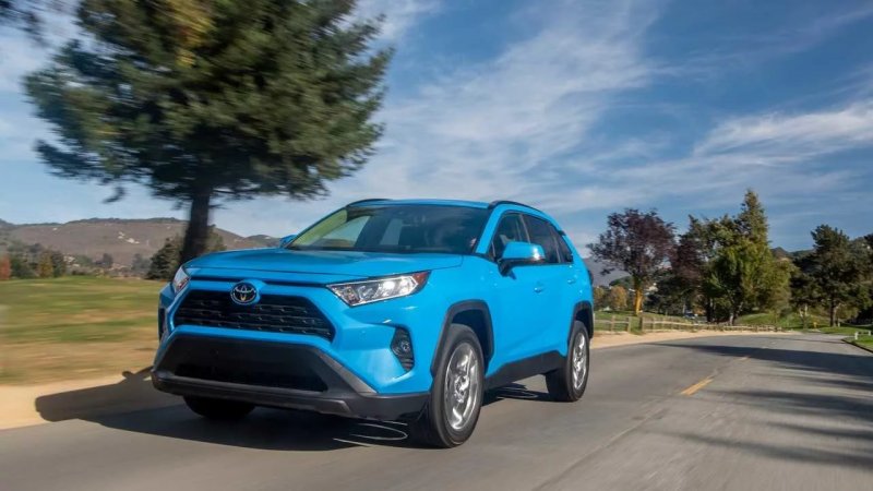 Toyota rav4 Тиффани