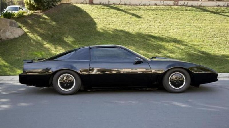 Pontiac Firebird Kitt Replica