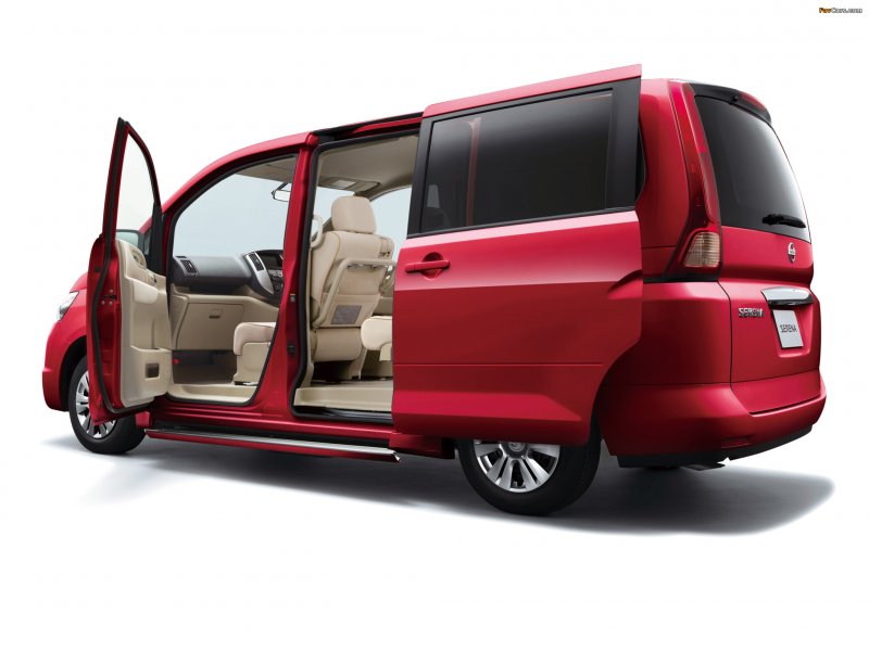Nissan Serena минивэн 2005 – 2010