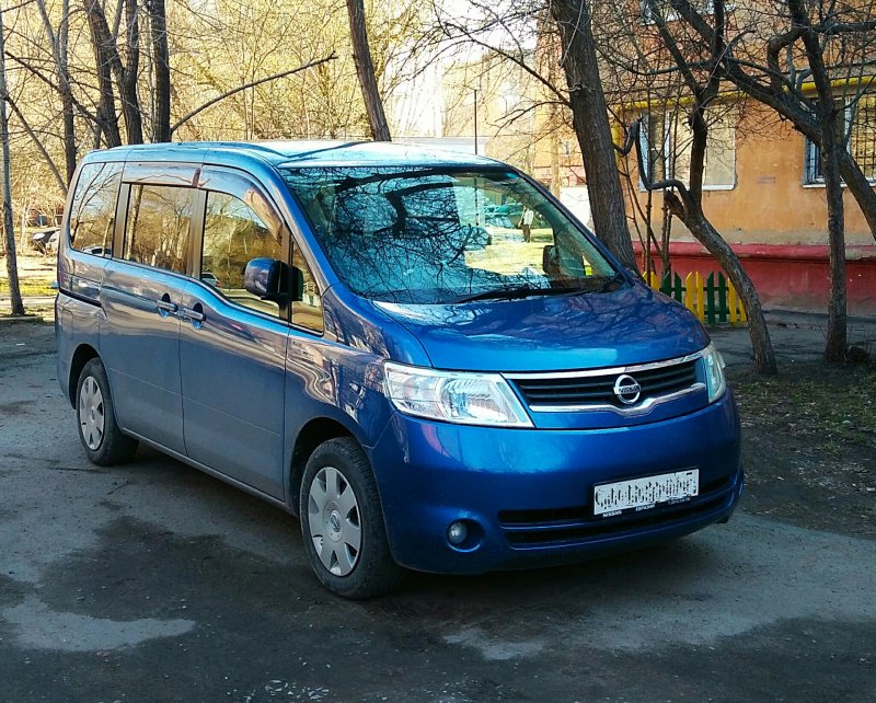 Nissan Serena 2007