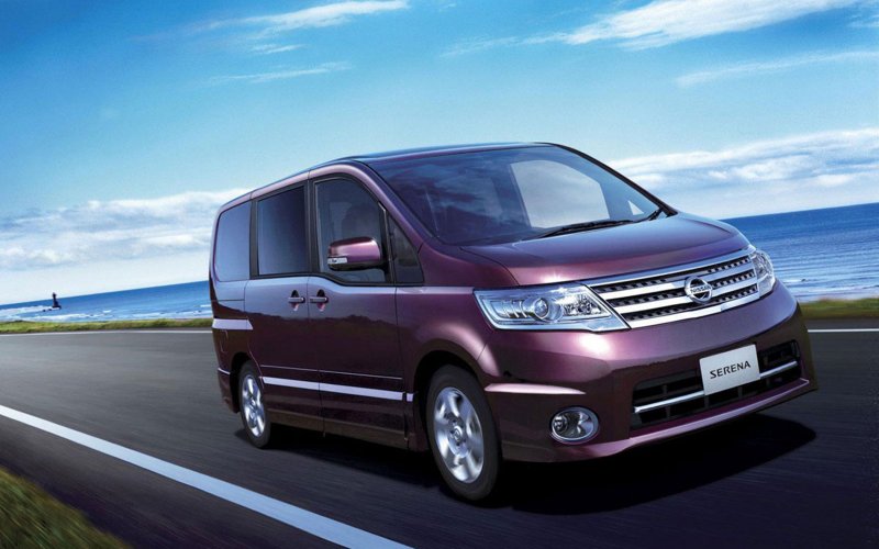 Nissan Serena минивэн 2005 – 2010