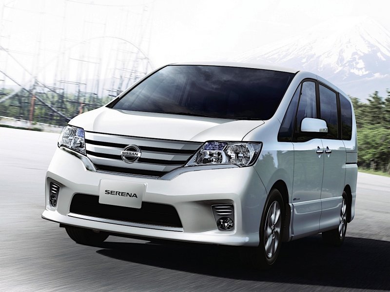 Nissan Serena 2013