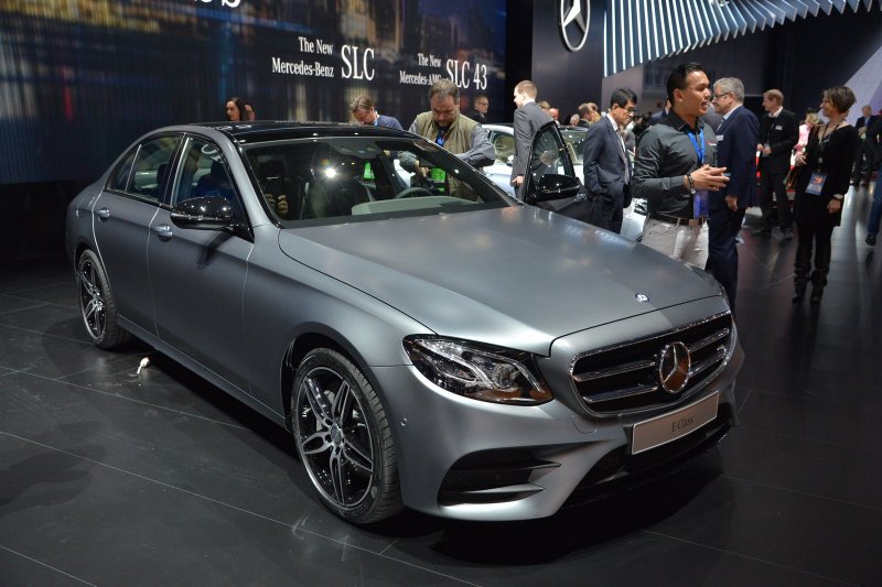 Мерседес Бенц e class 2016