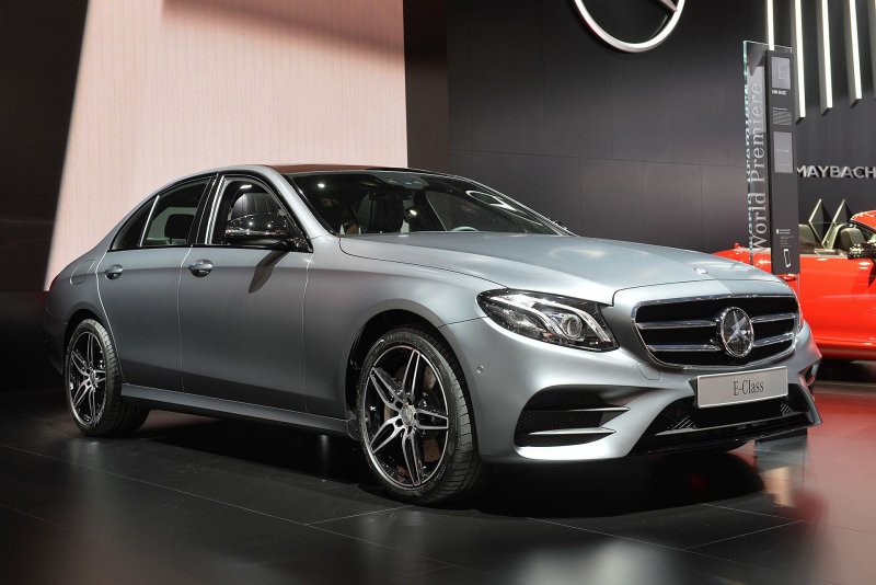 Mercedes Benz e 2017