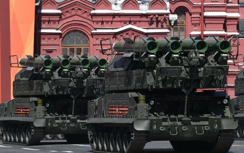 Парад военной техники на красной площади
