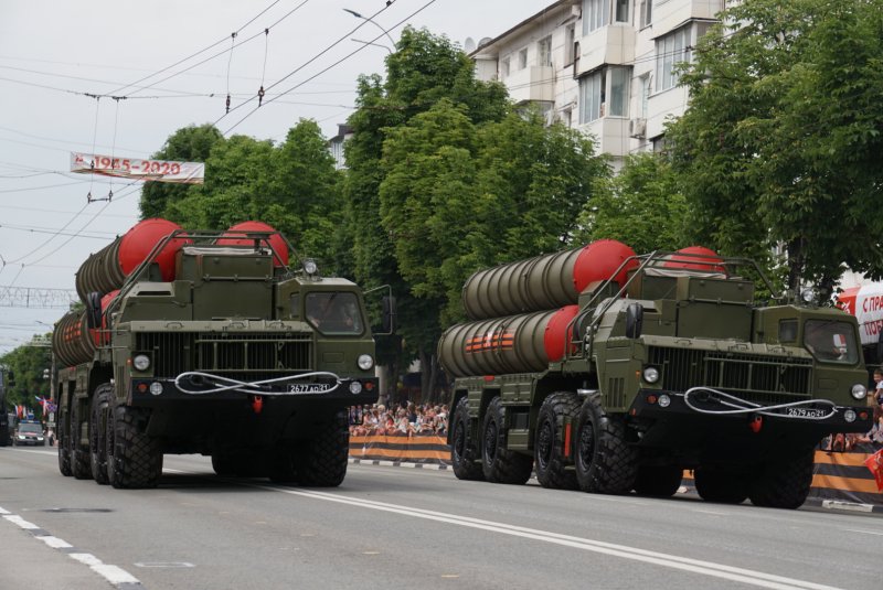 Военный парад техника в Симферополе