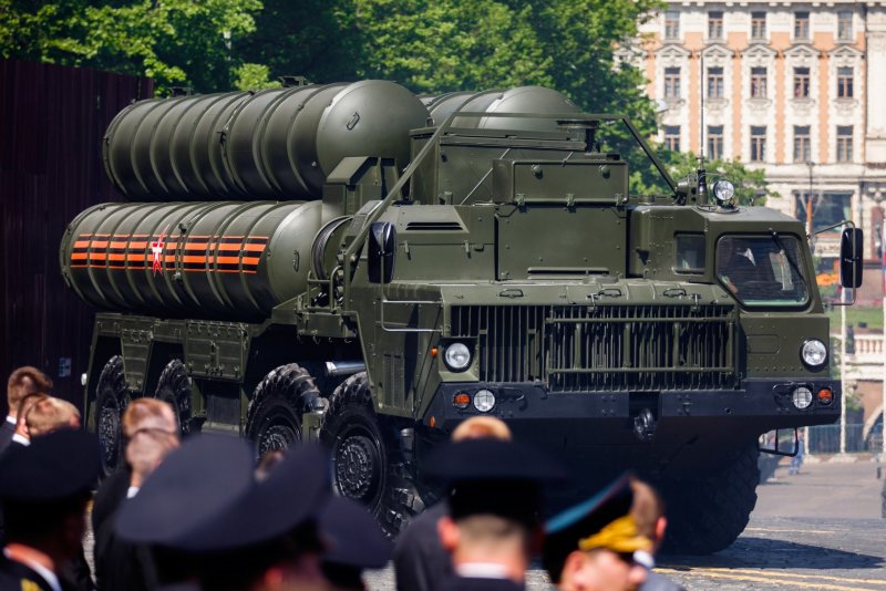 Парад военной техники на 9 мая в Москве