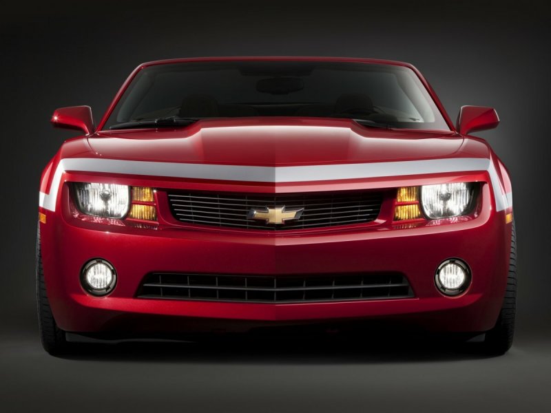Chevrolet Camaro красный