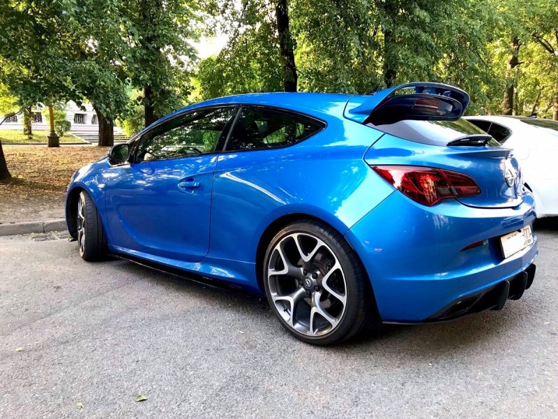 Opel Astra OPC 2021
