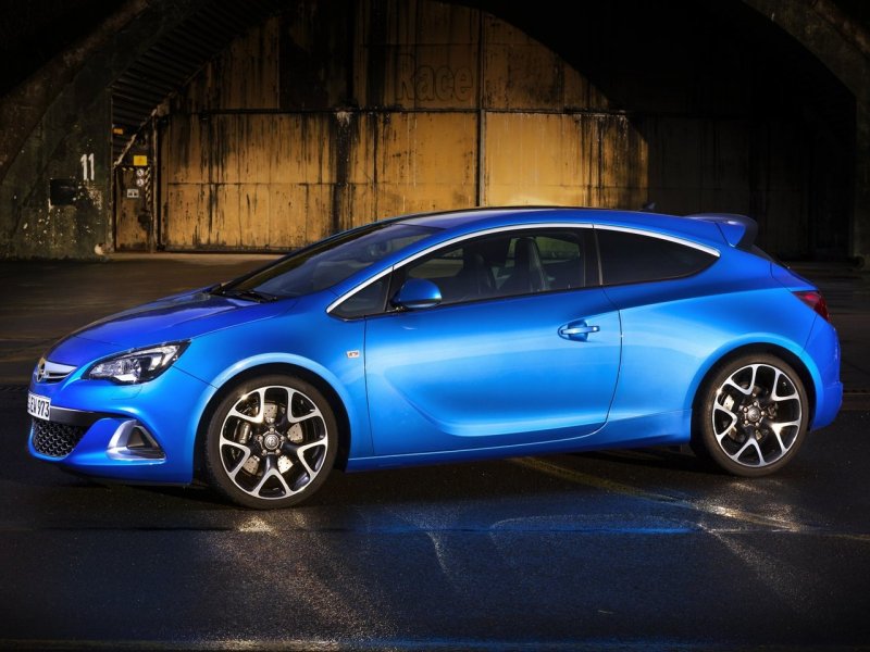 Opel Astra OPC 2020