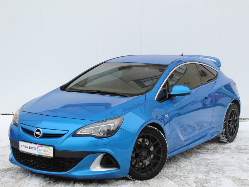Opel Astra OPC 2012