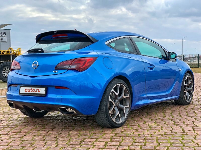 Opel Astra OPC
