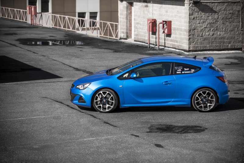 Opel Astra OPC