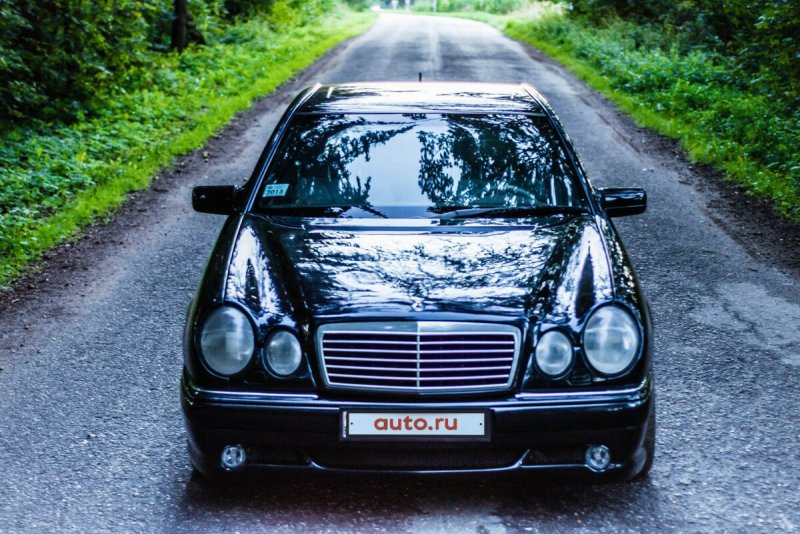 Mercedes-Benz w210
