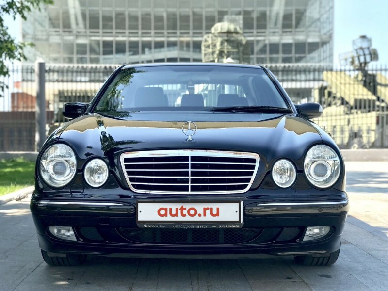 Mercedes-Benz w210
