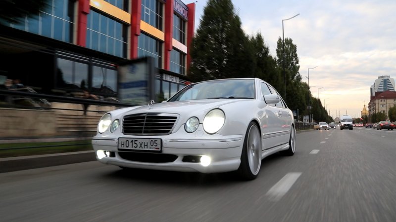 Мерседес Бенц w210 e55