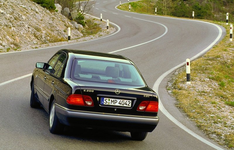Mercedes Benz w210 e55