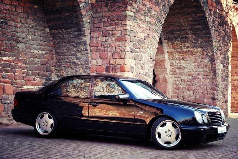 Мерседес Бенц w210