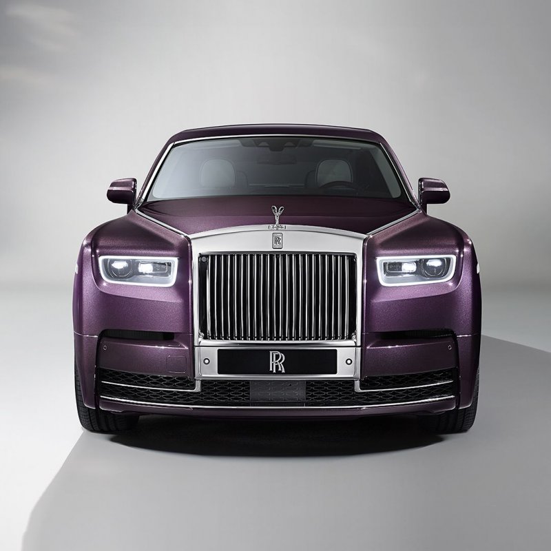 Машина Rolls Royce Phantom