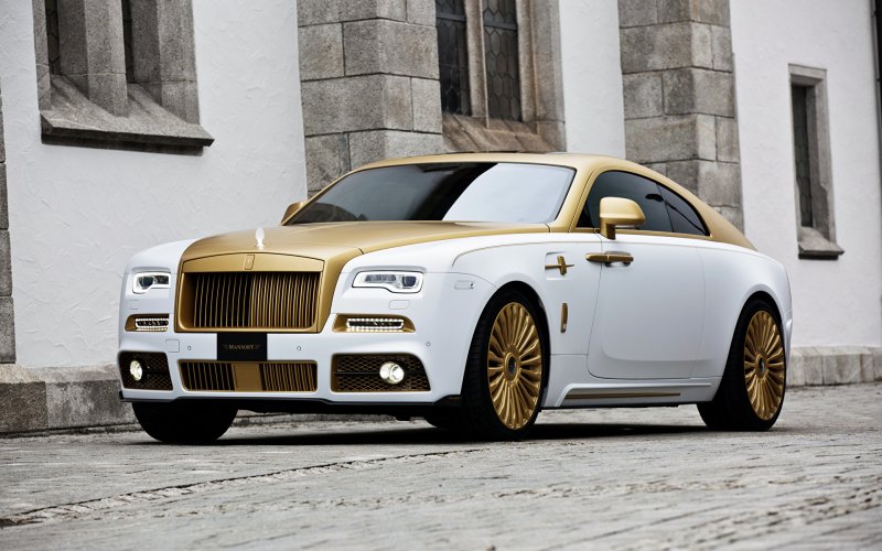 Rolls Royce Wraith золотой