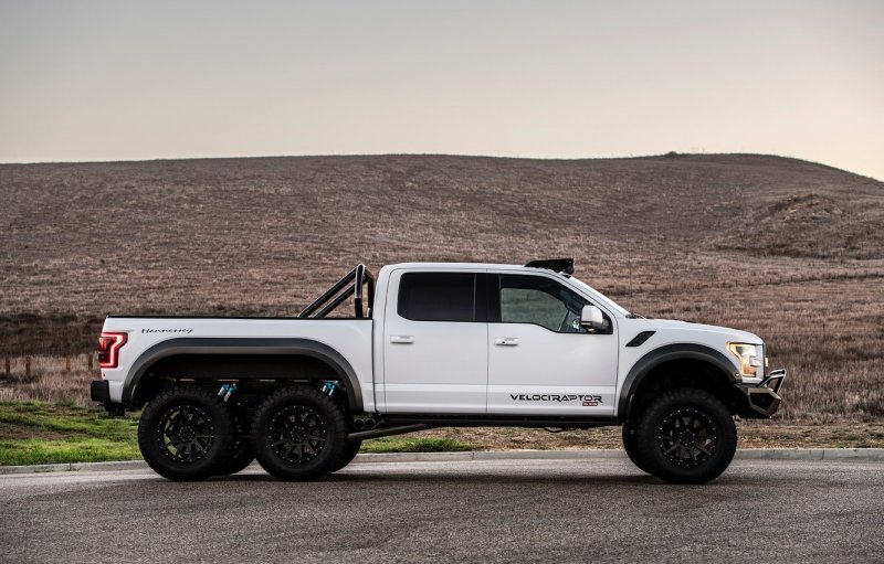 Форд ф 150 Раптор 6x6