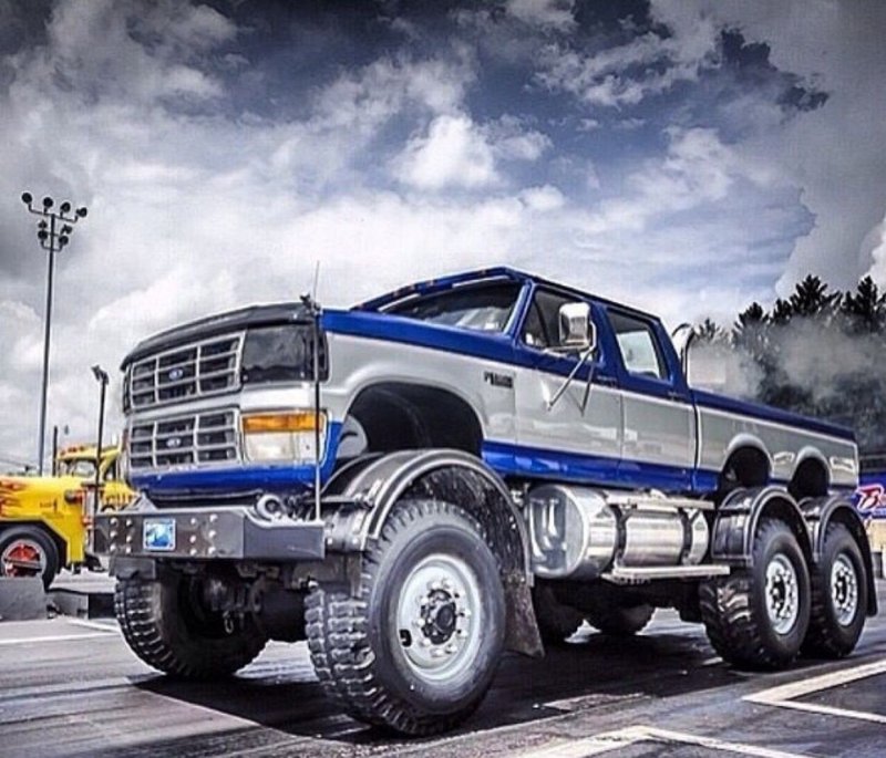 Ford f 150 Raptor 6x6