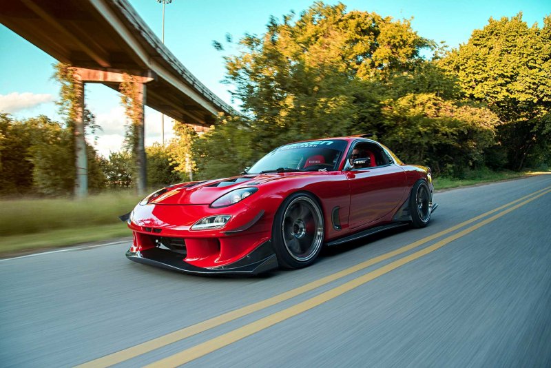 Мазда RX 7