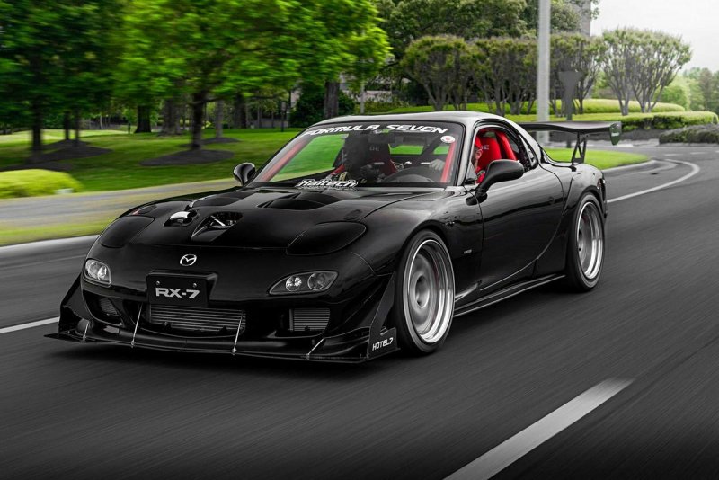 Мазда RX 7
