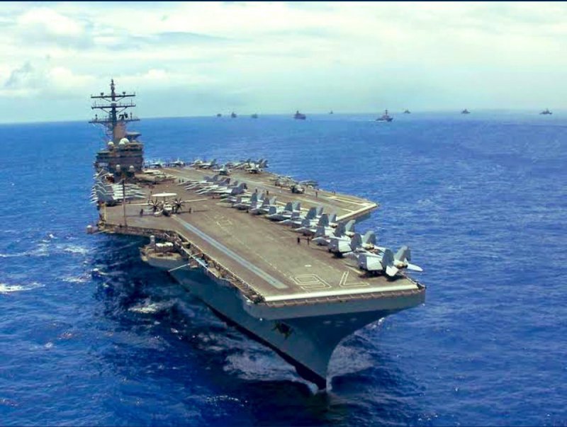 Авианосца USS Theodore Roosevelt