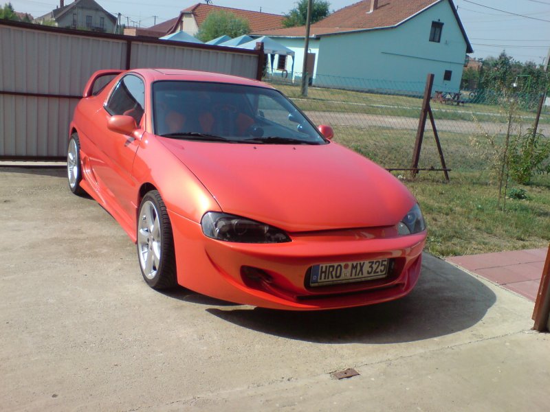 Мазда 325f 2005