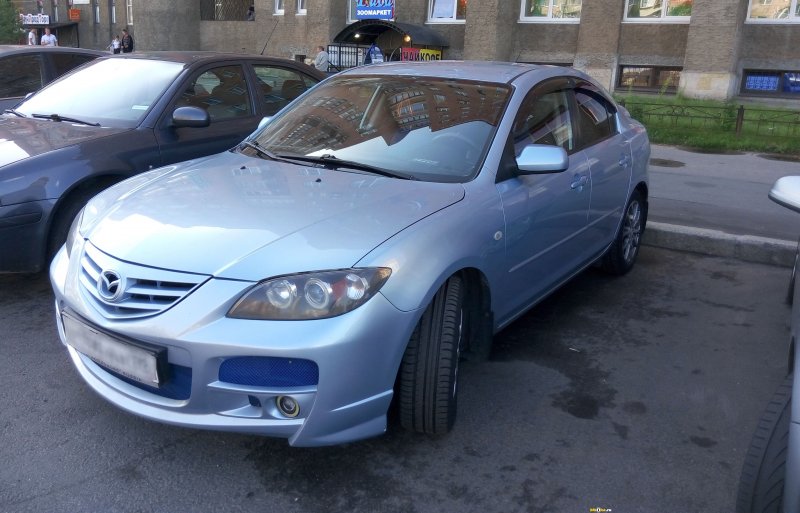 Mazda 325 vi