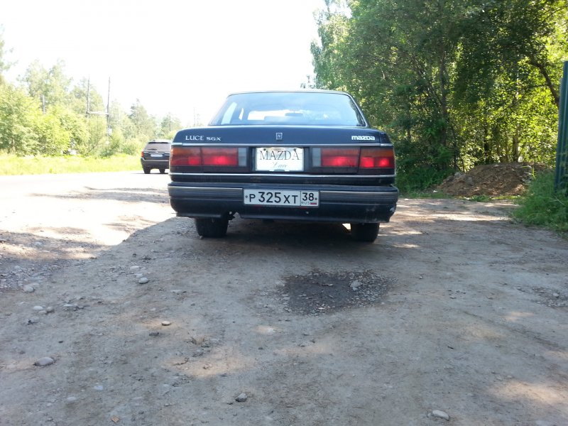 Mazda 325