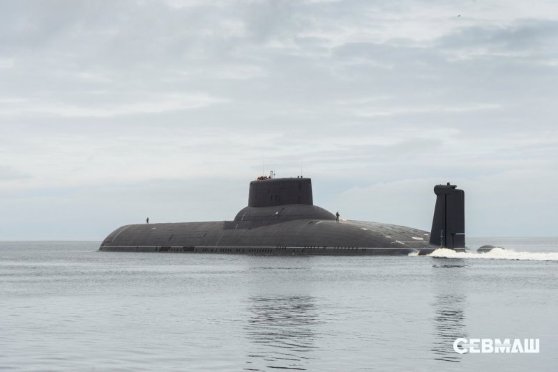 АПЛ акула проекта 941 Дмитрий Донской