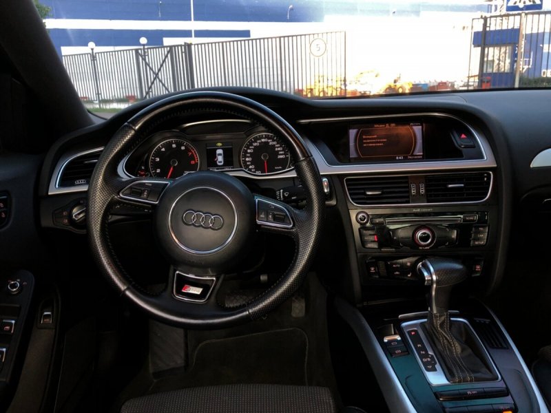 Audi a4 b8 Рестайлинг салон