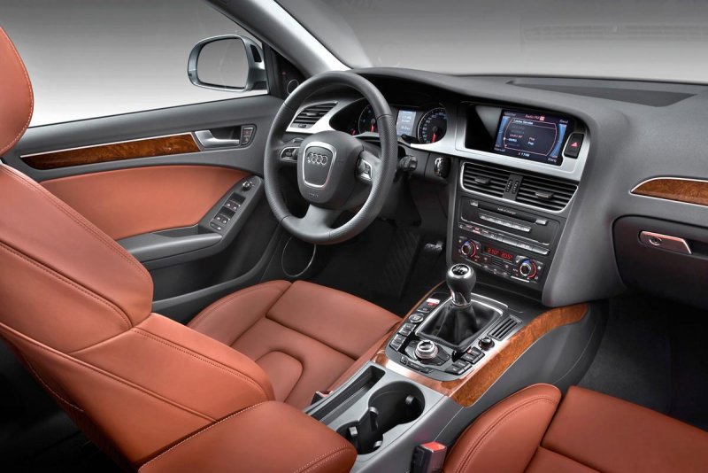 Audi a4 avant 2011 Interior