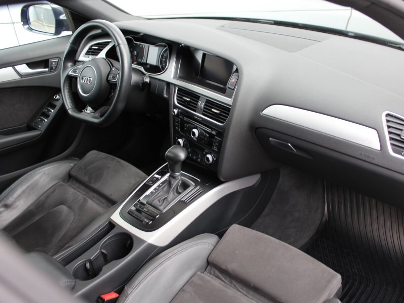 Audi a4 b8 2012 салон