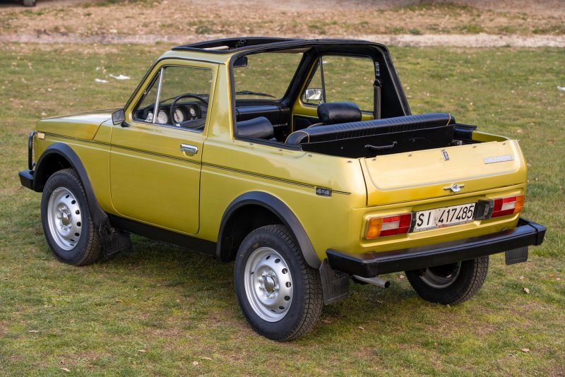 Lada Niva 2121