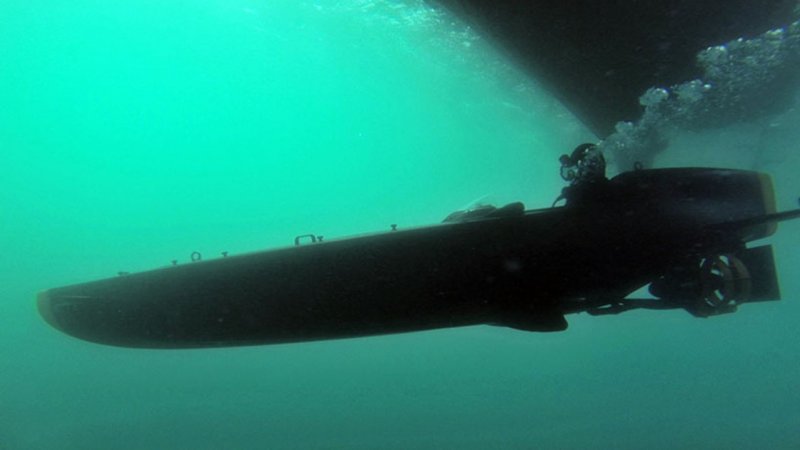 Подлодка под водой